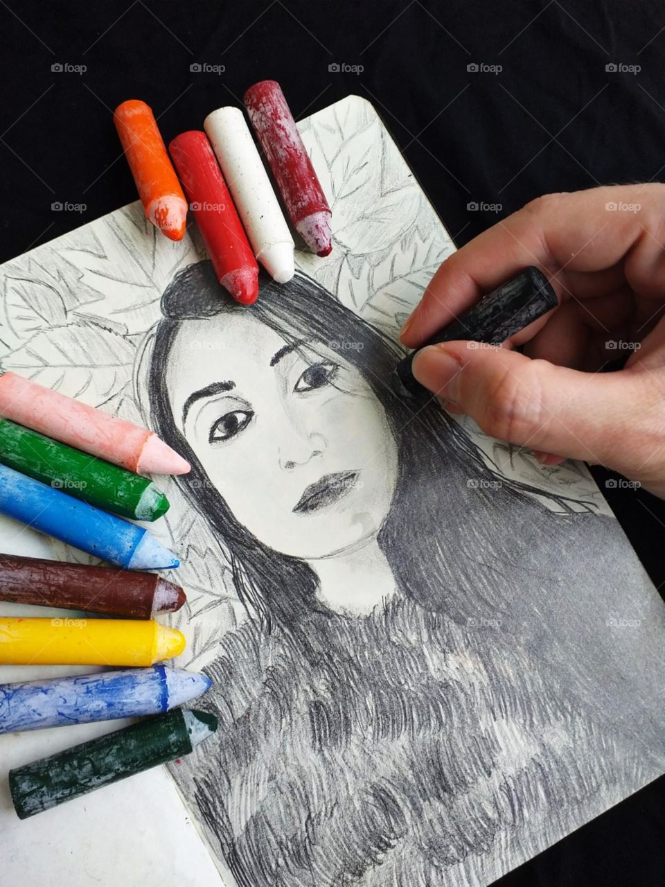 Auto retrato a giz de cera.