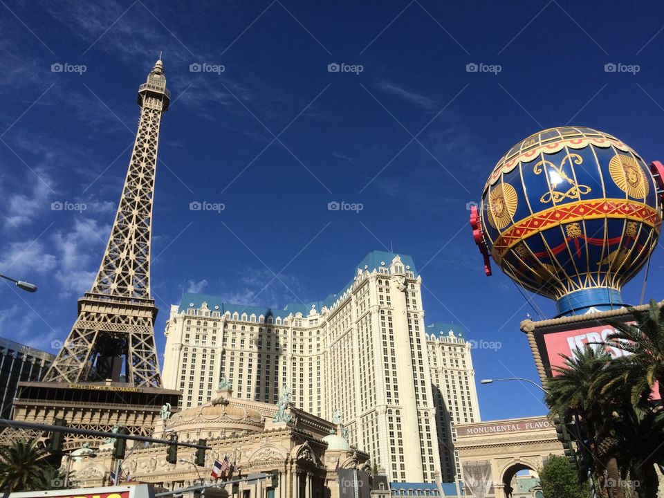 Las Vegas. Eiffel Tower and ballon