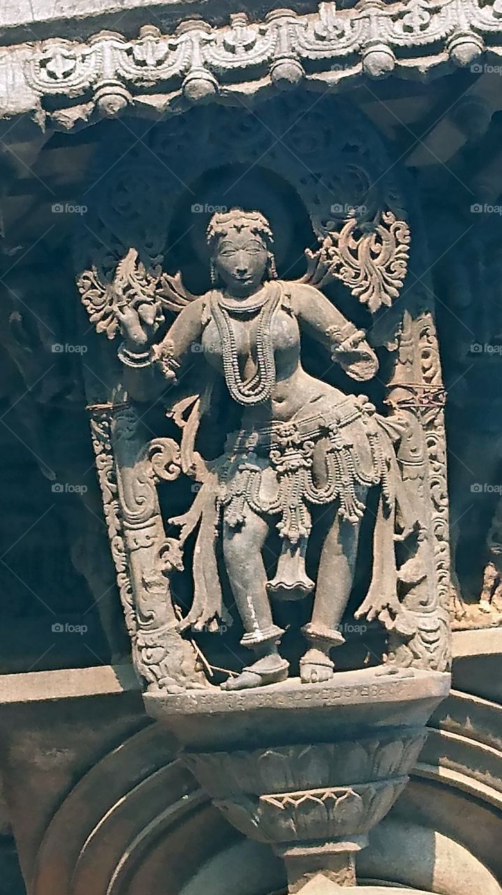 Belur Chennakeshava temple Apsara dancing