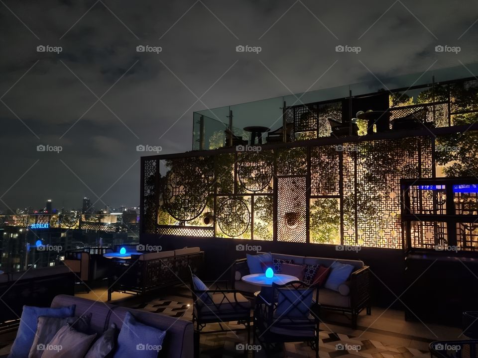 roof top restaurant romantic city view