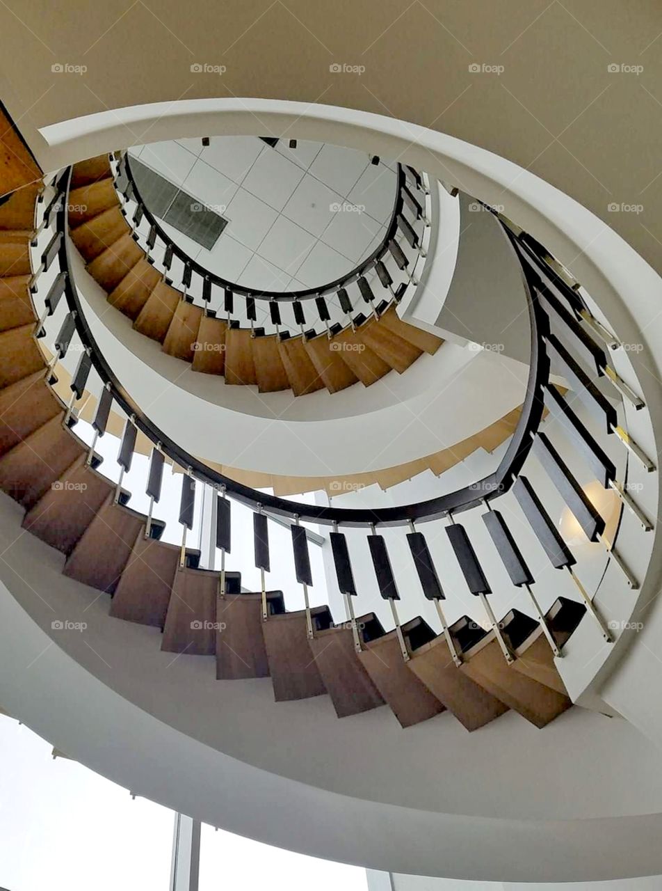 Staircase, elliptical