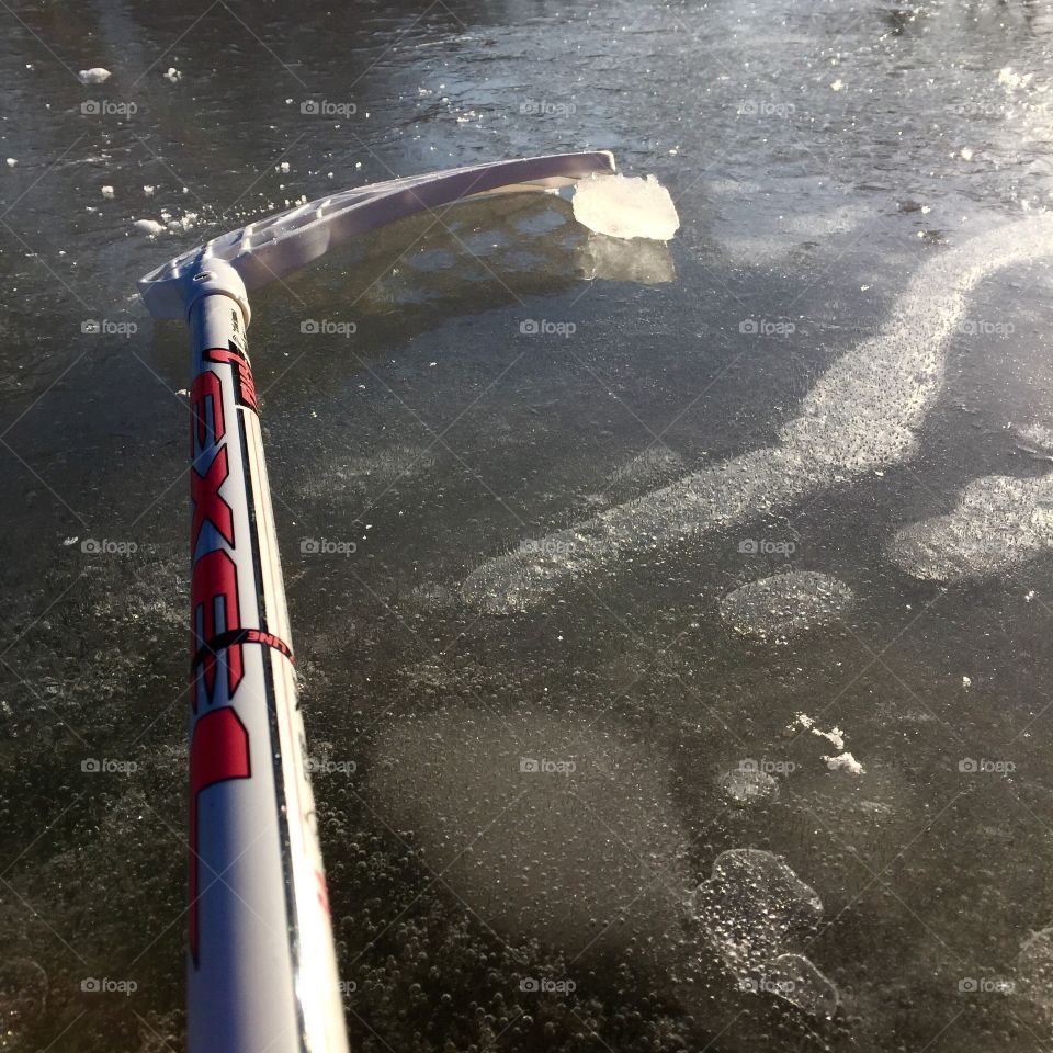 Ice bandy. Ice bandy