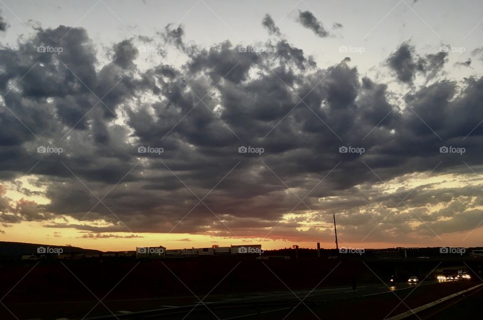 Entardecer que nos traz motivação!
Como não se inspirar com a beleza da natureza?

Evening that brings us motivation!
How not to be inspired by the beauty of nature?