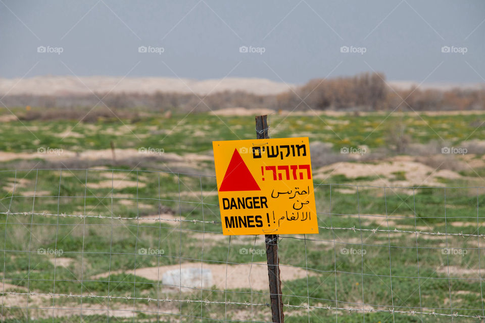 Danger mines 