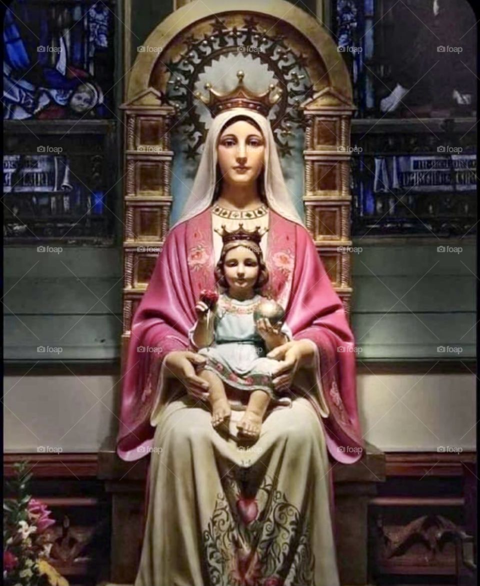 🙏 🇪🇸 Oh Maria, ruega por nosotros que recurrimos a ti.  Amén.  🇧🇷 Ó Maria, Nossa Senhora, rogai por nós que recorremos a vós. Amém. / 🇺🇸 O Mary, pray for us that we turn to you.  Amen. / 🇮🇹 O Madonna, prega per noi che ci rivolgiamo a te. Amen. 