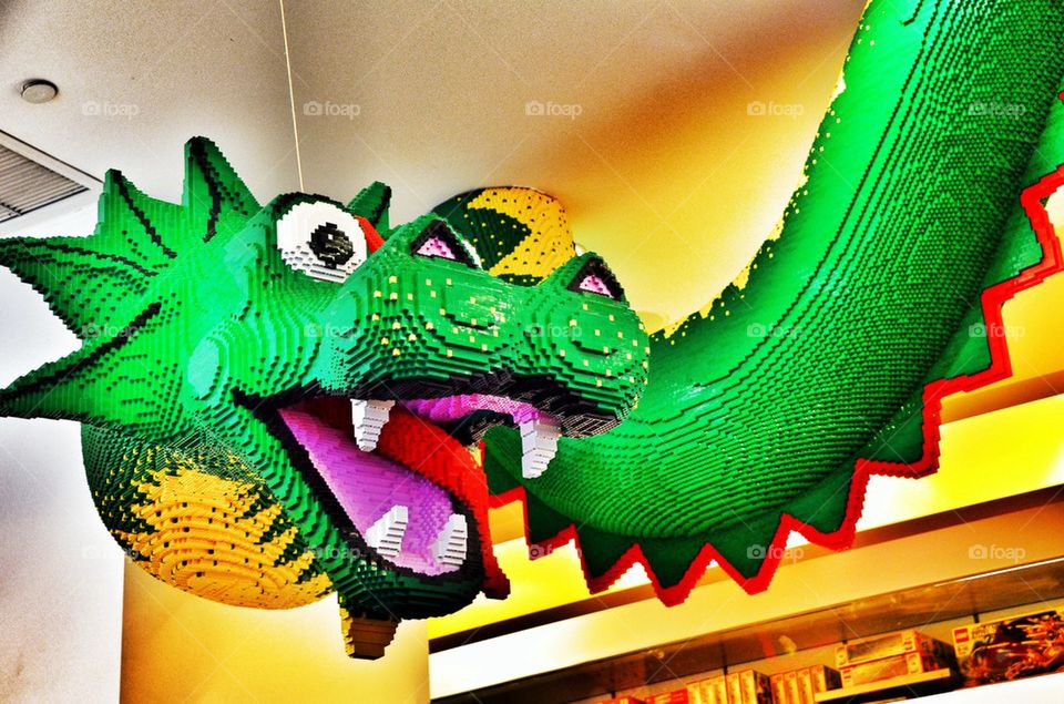 Lego dragon