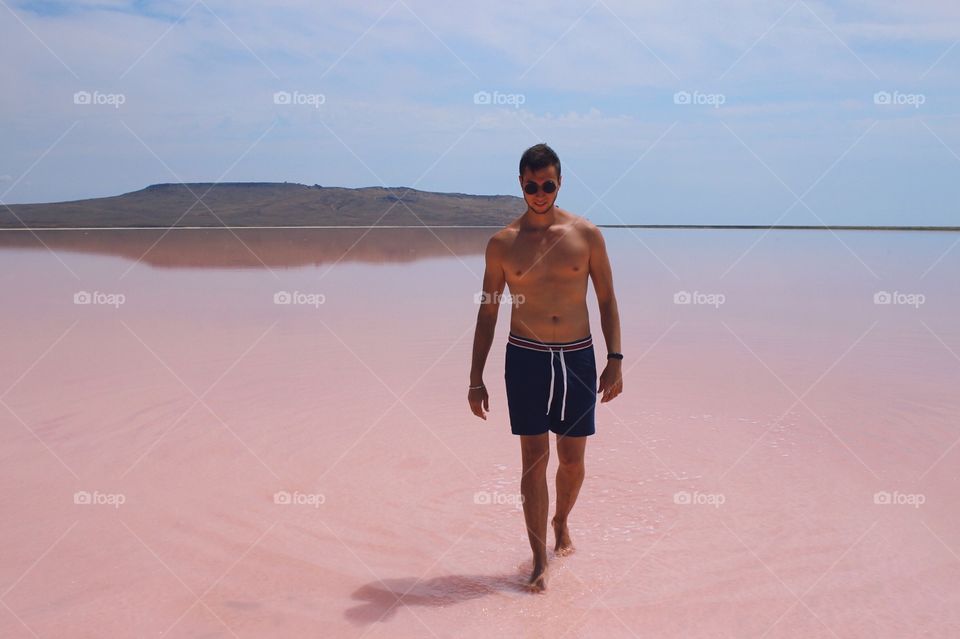 Pink lake 