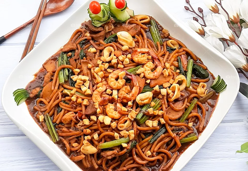 Chinese food, western food, breakfast, biscuits