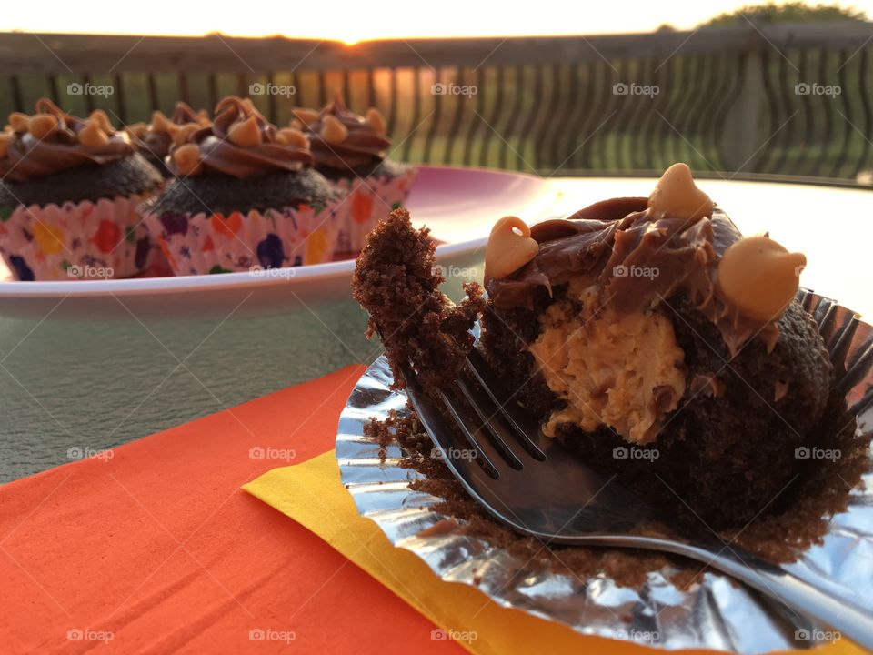 Cupcakes while watching the sunset 