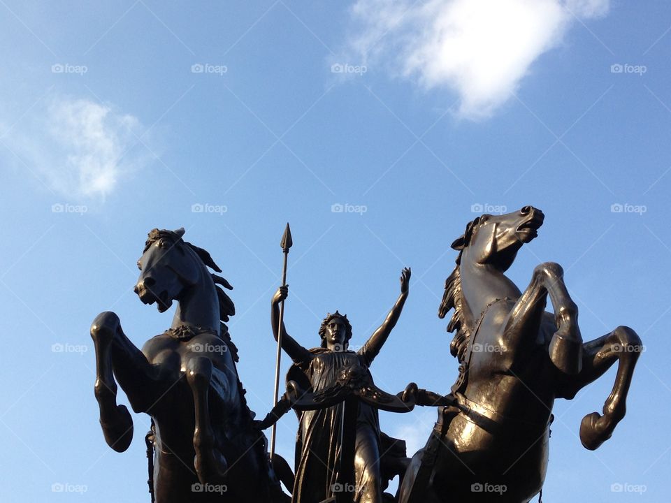 Bodicia Queen statue with horses Westminster London