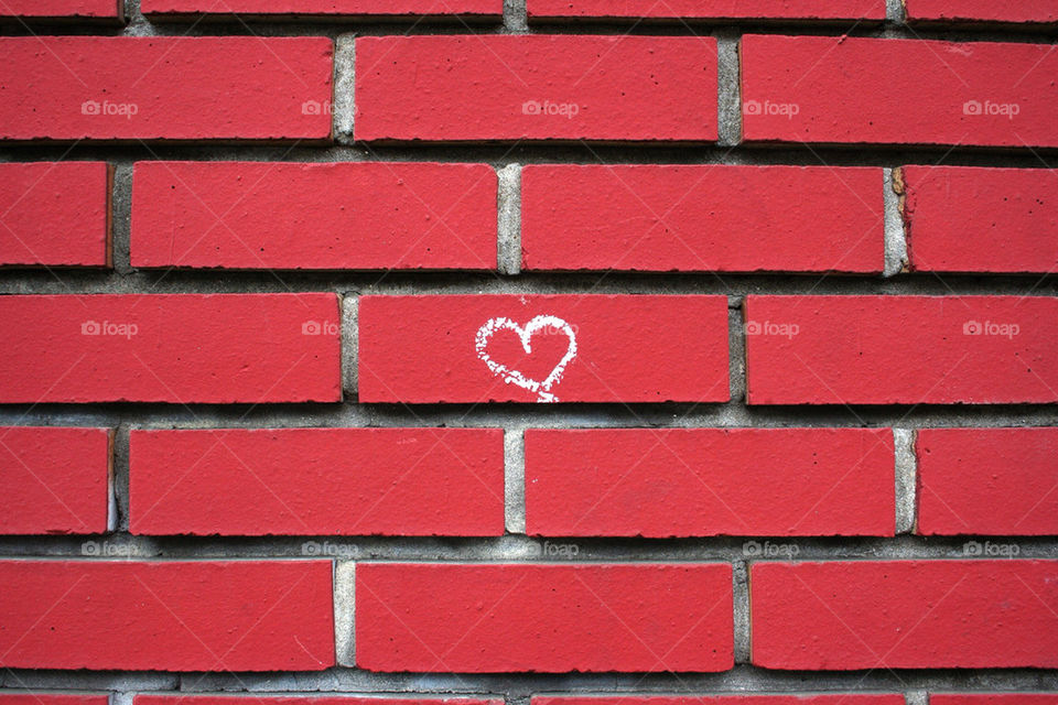 graffiti art heart love by habitforming