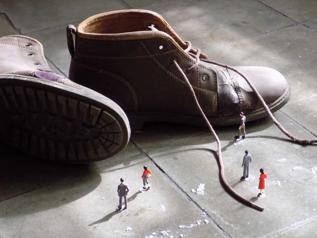 Lilliput world, giant lord's shoes