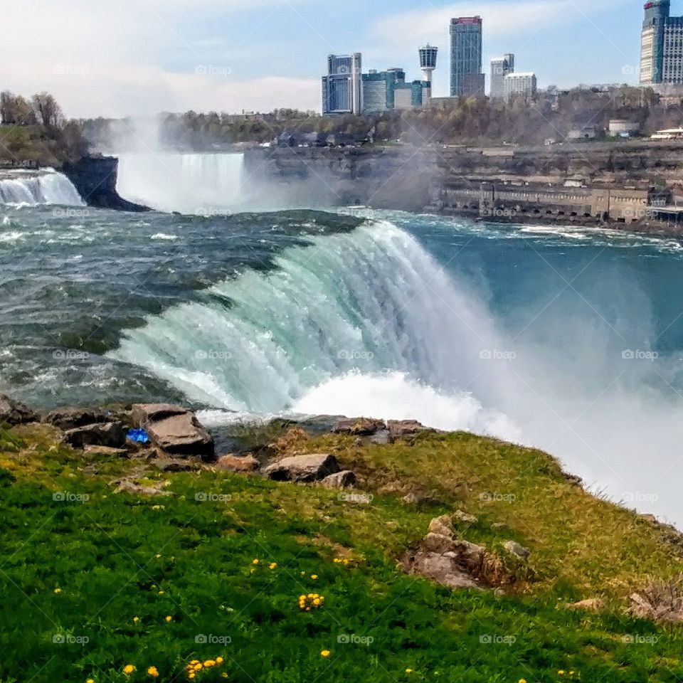Niagara Falls from the US side