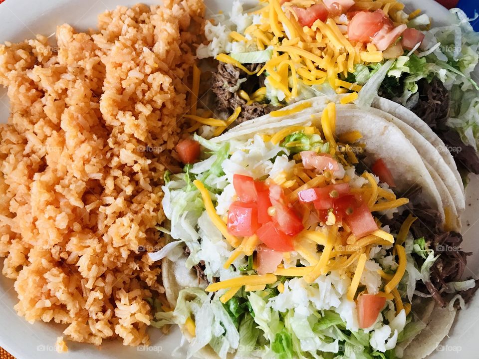 The beef tacos with rice 