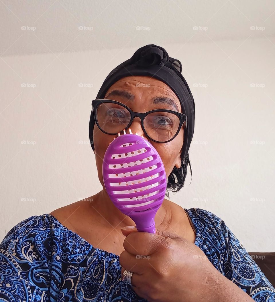 Felicidade. É um momento durável,  onde a pessoa se sente plenamente feliz e realizada. É um estado de satisfação  e equilíbrio  físico e psíquico e, ainda tem o significado de bem-estar  espiritual  ou paz interior