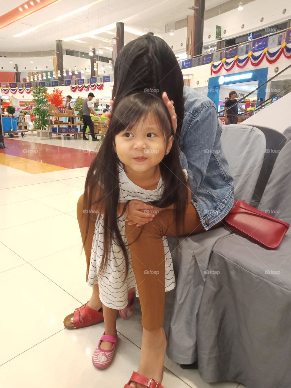 Sisters Act : shared a hair