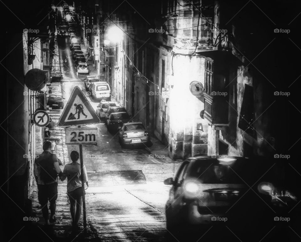 b&w street at night