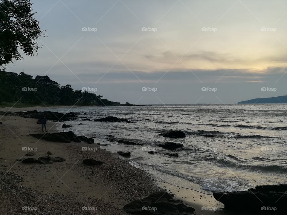 Sea, sky, sunrise, beach, sea, beach, mountains, sea, beautiful scenery, Thailand, Khao Laem Ya, Rayong