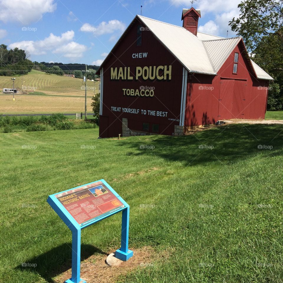 The old mail pouch red barn