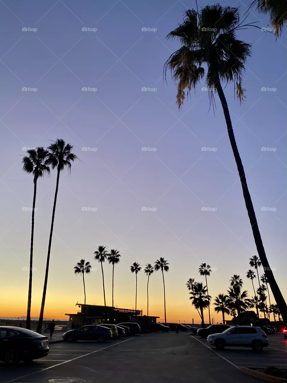 Sunset in the Corona del Mar State Beach parking lot