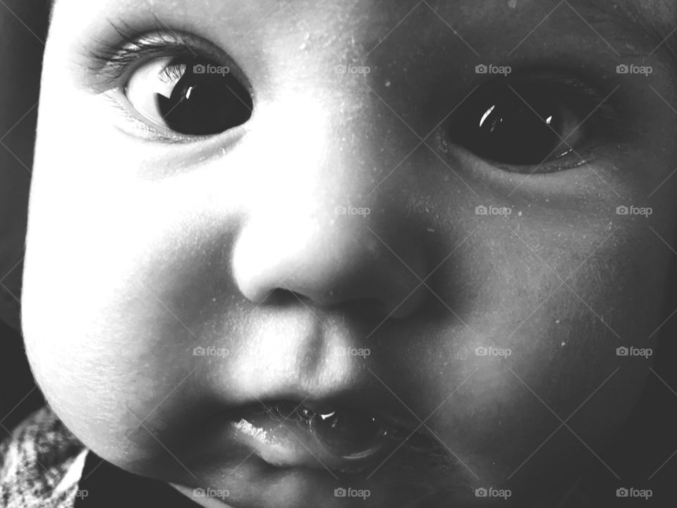 Baby bubbles black and white 