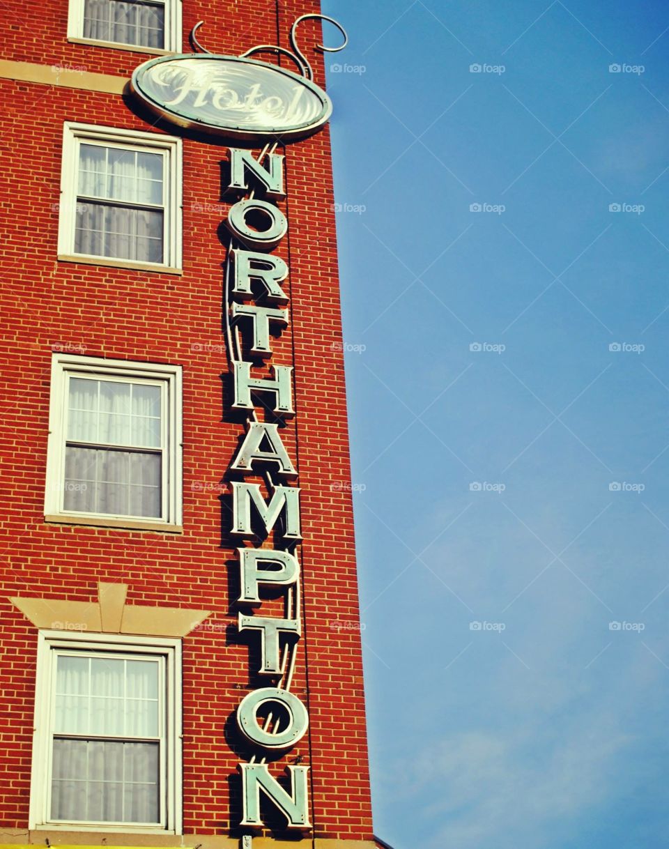 Hotel Northampton.