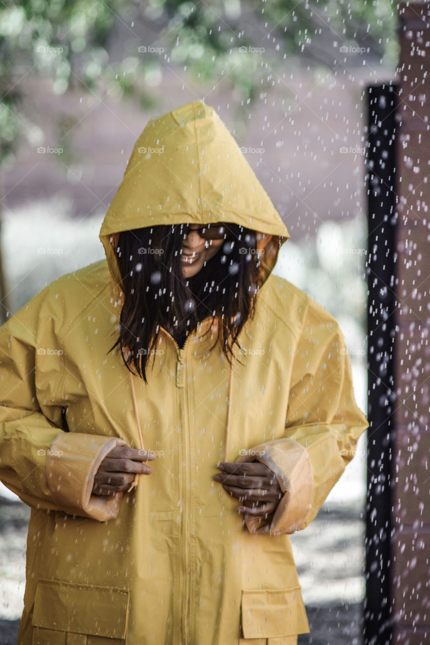 A woman in the rain 