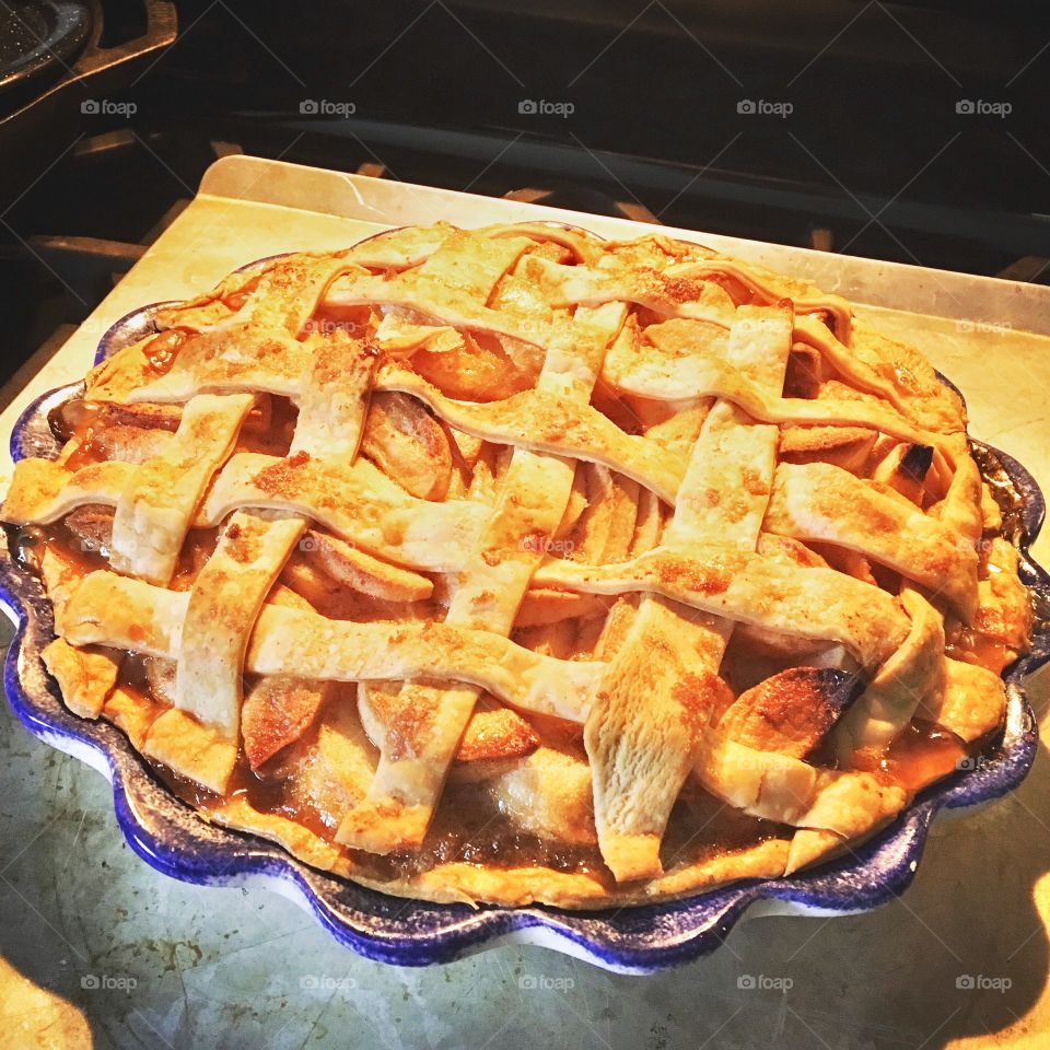 Homemade apple pie