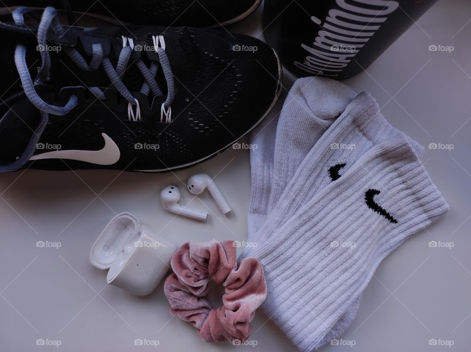 Staying fit / Gym ready / Working out / Workout clothing and accessories / Gym gear / Object photography