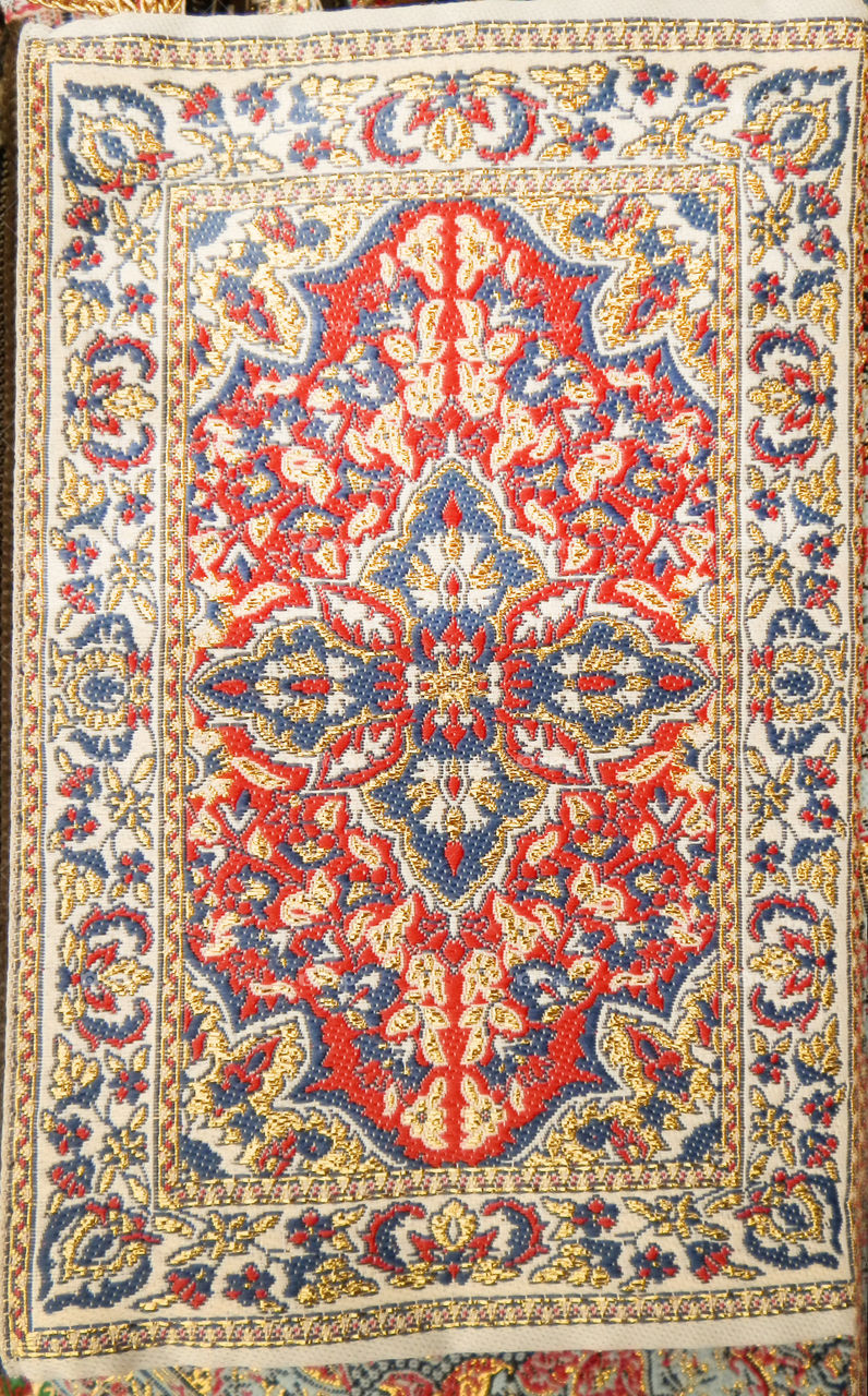 traditional carpet pattern