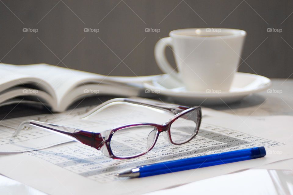 Table. Serving, plates, napkins, food, table setting