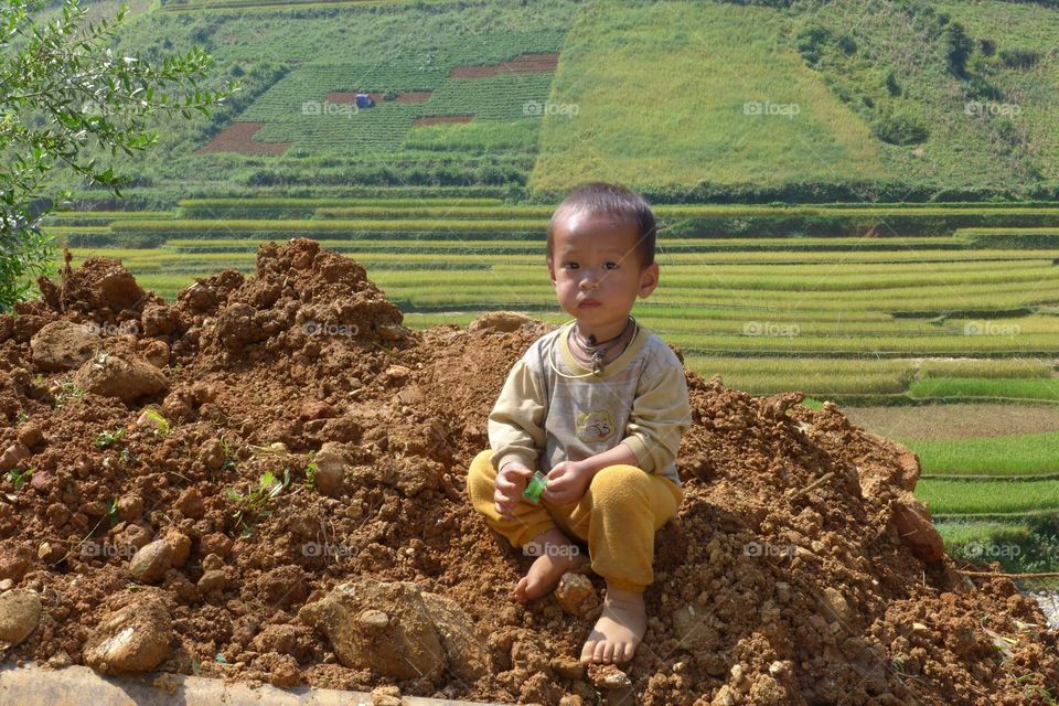 Hmong child captured on the way