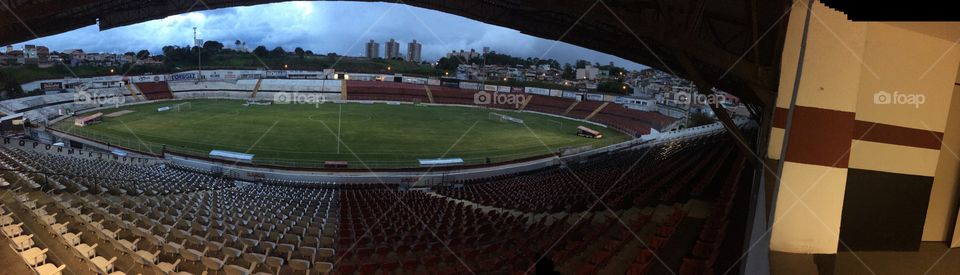 Foto panorâmica do Estádio Jayme Cintra em Jundiaí. É o campo de propriedade do Paulista FC. 