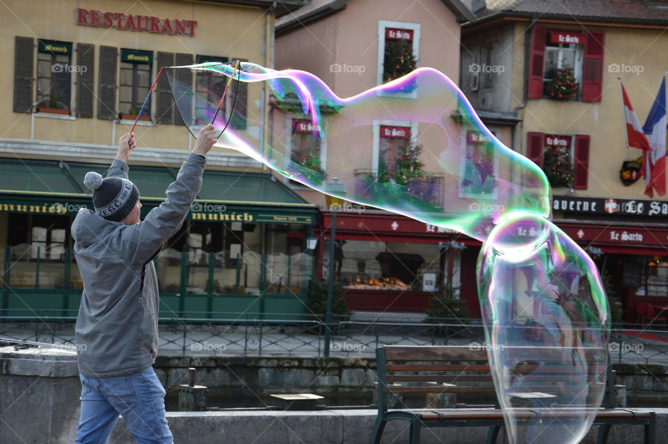 Big bubbles in Annecy (France)