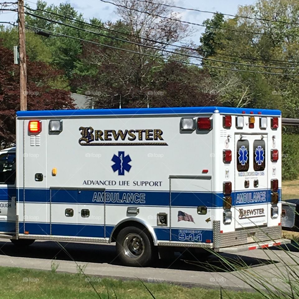 Just Ambulance 🚑, no EMT WORKERS seen.