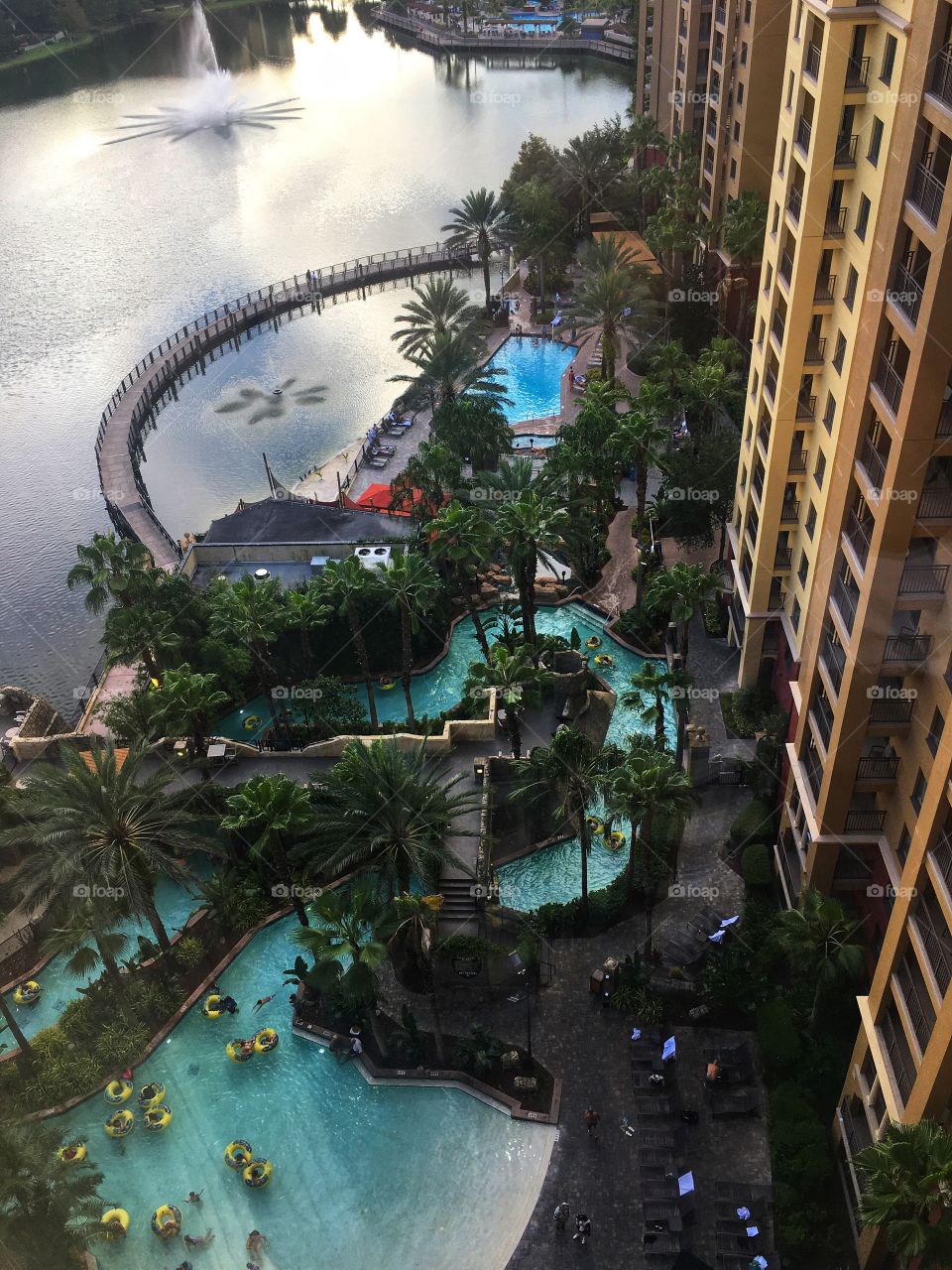 Take me to the place where I can see lazy rivers and boardwalk dreams 