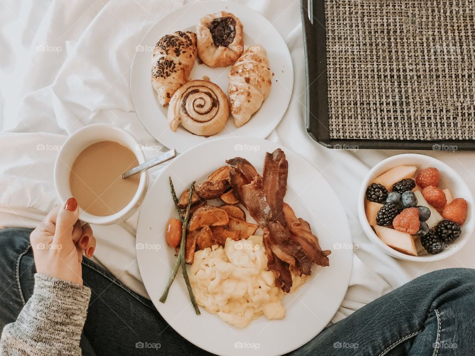 Breakfast in bed 