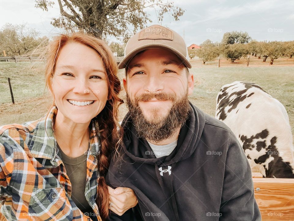 A happy couple in the fall 