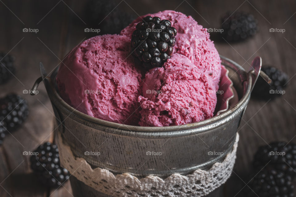 blackberry ice cream