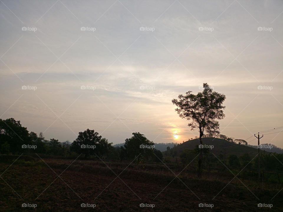 sun rise image of the weather is hazy sky
@awesome weather
😔😎nice pics images