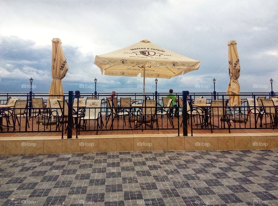 cafe on the waterfront кафе на набережной