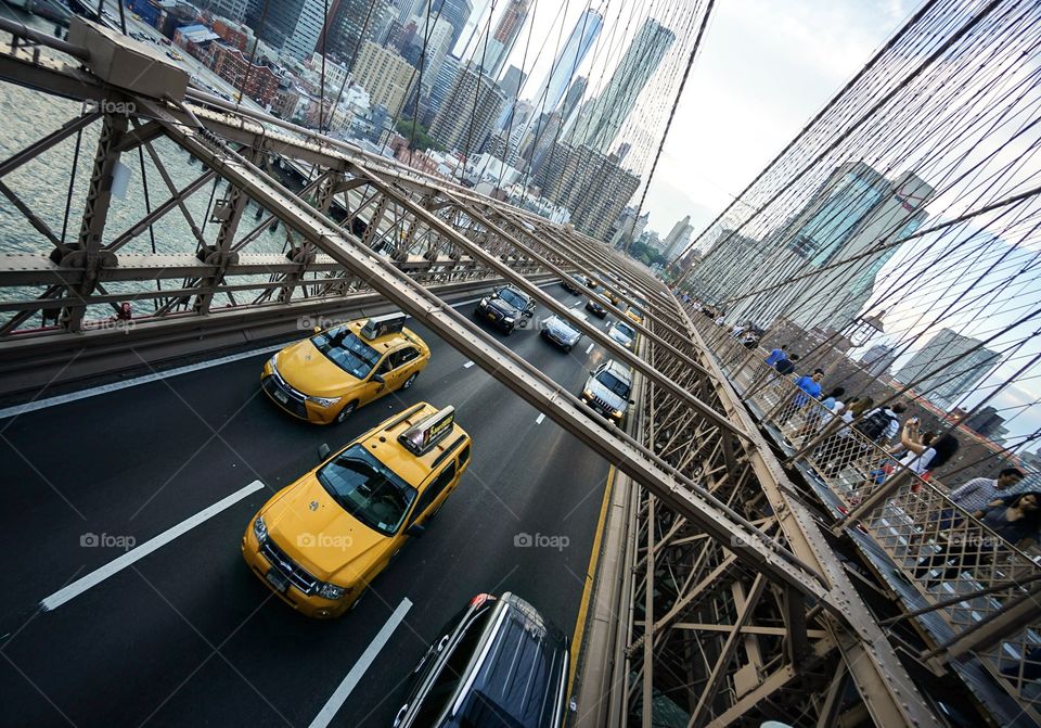 Traffic on Brooklyn bridge 
