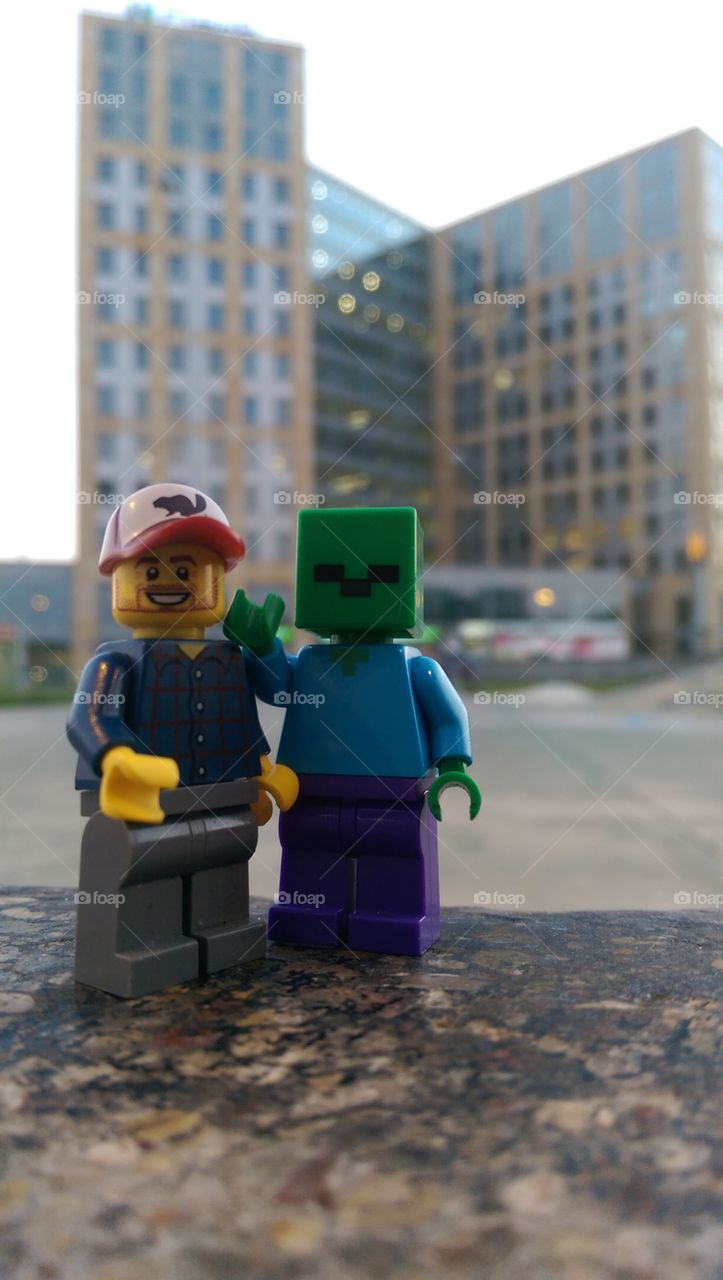 Lego friends in the big city