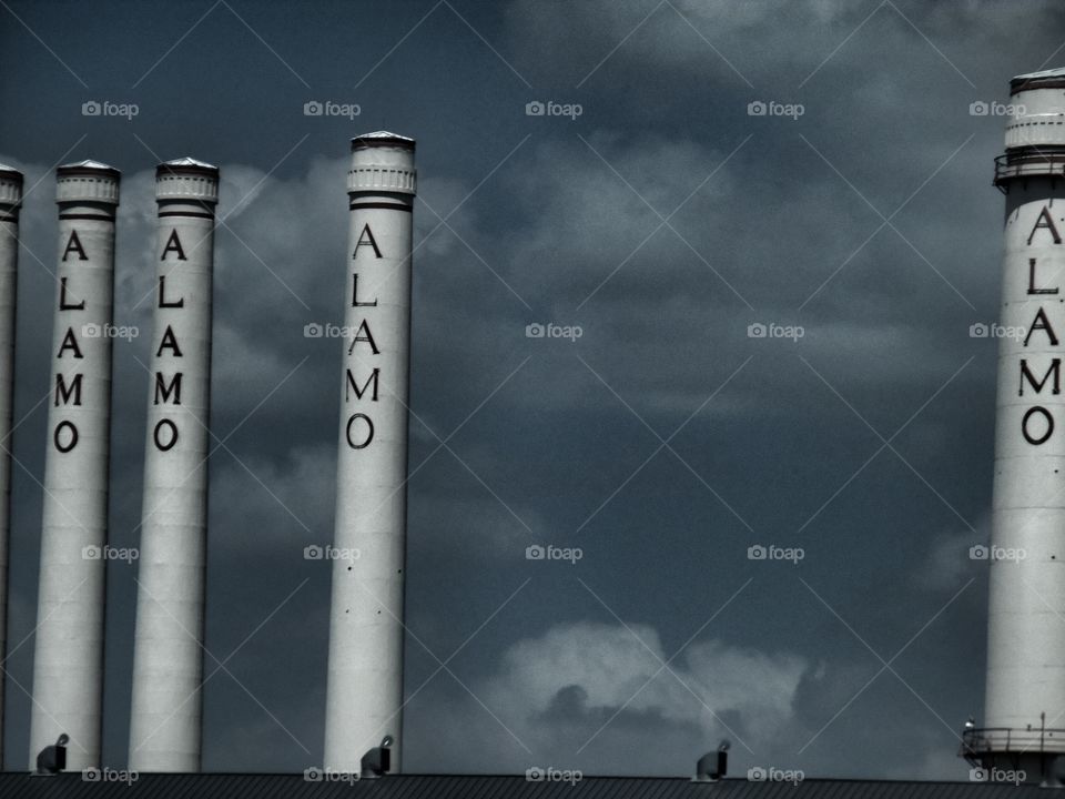 remember the Alamo. This is a vacation photo that I took while visiting the Gulf of Mexico. 👣 🚶 🏃 🔥 💨