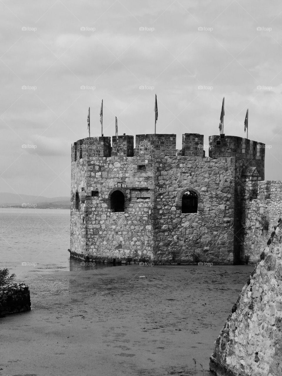 tower in the water, Gokubac fortress