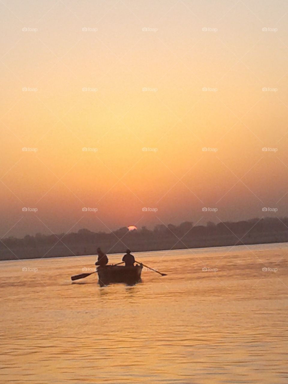 Sunrise over the Ganges 🌞