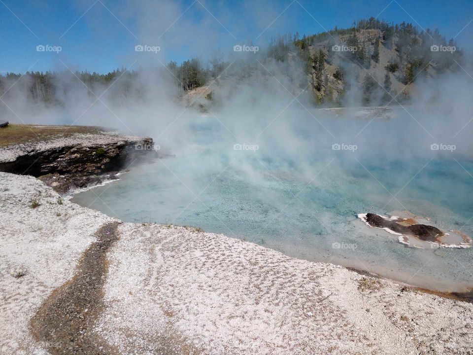 Yellowstone geyser