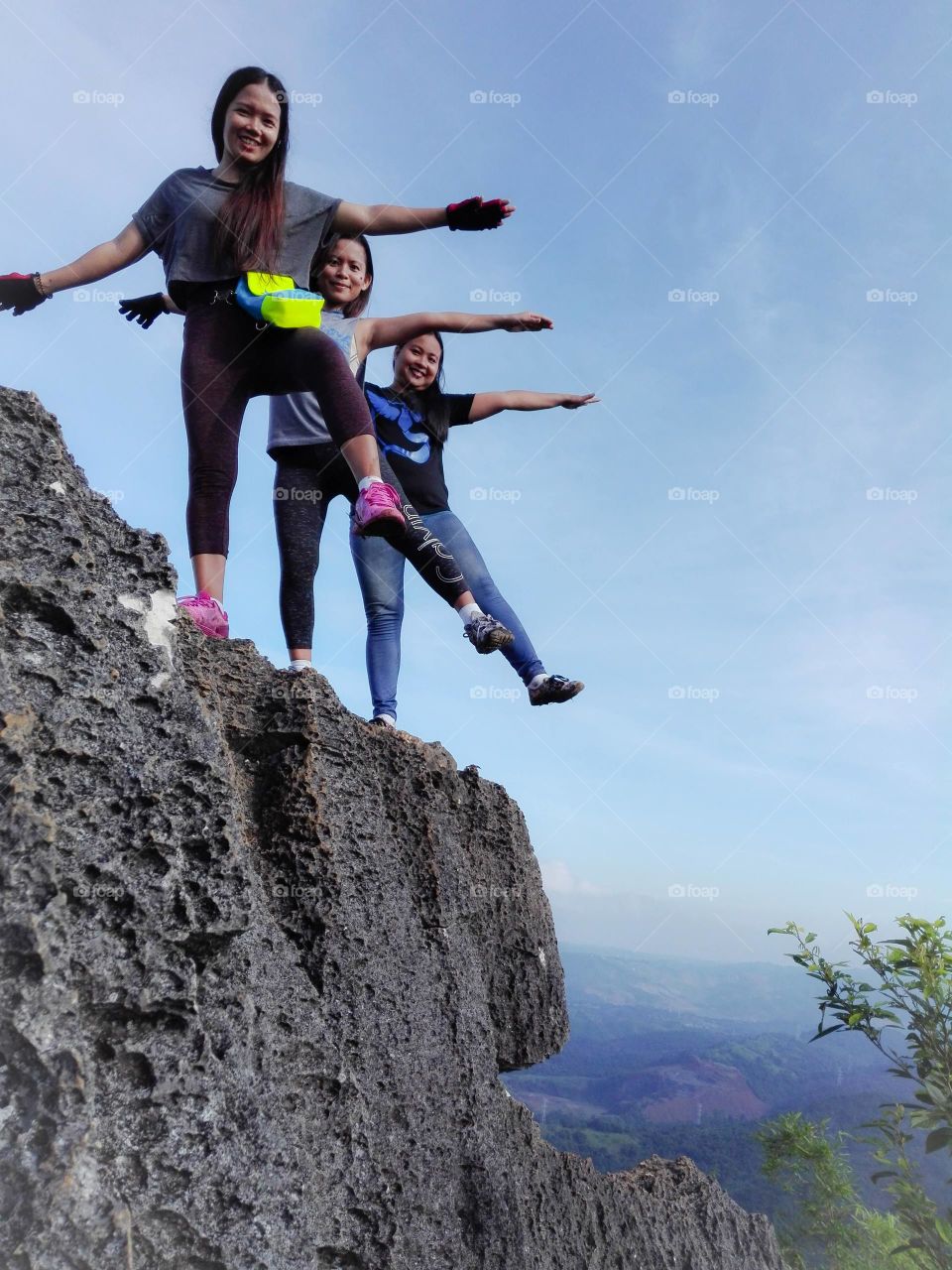 1, 2,3 lets connet to the nature life.