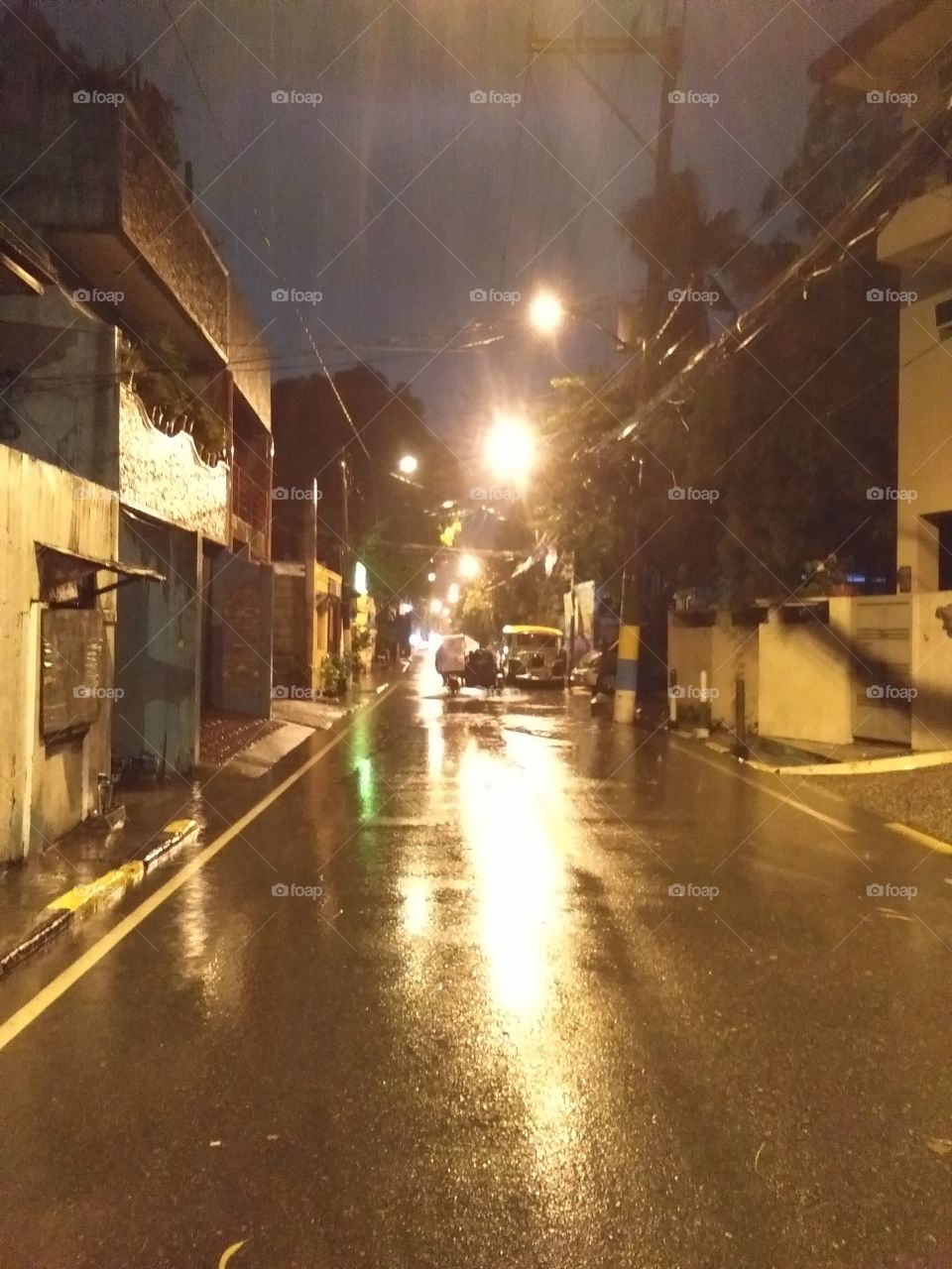 raining in mandaluyong city