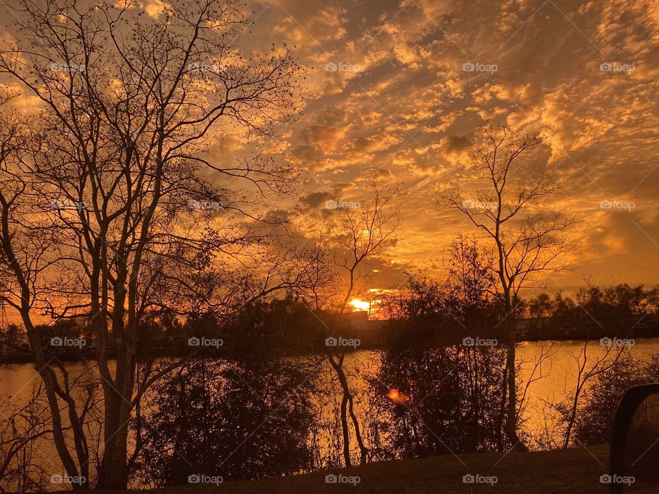 With each step I take I can’t stop to shoot a pic but I must or I will miss something. The setting Sun is so beautiful. I must hurry. 